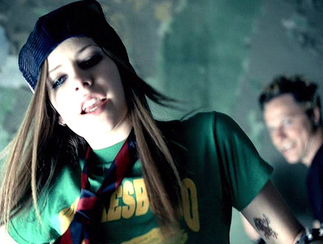 *Video:avril lavigne - sk8er boi - let go