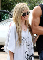 Avril y Brody en Coffee Bean