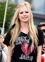 Avril en la 17ª temporada de ‘Extra – Coast to coast’