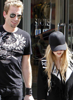 Avril Lavigne y Chad Kroeger se prometen