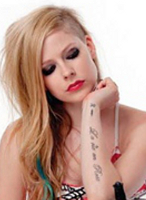 Abbey Dawn renueva su página web