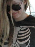 Avril en el aeropuerto de Brisbane