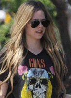 Avril y Chad buscando vestido de novia