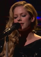 «Let Me Go» en el show de Conan O’Brien